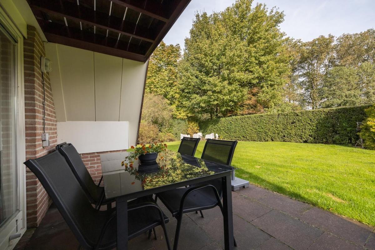 Kleine Zanglijster I Prachtig Huisje Nabij Bosrand Zwiggelte Exteriör bild