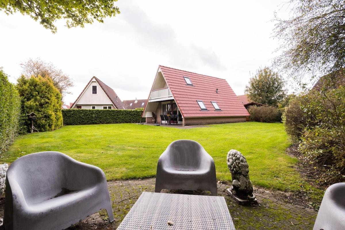 Kleine Zanglijster I Prachtig Huisje Nabij Bosrand Zwiggelte Exteriör bild