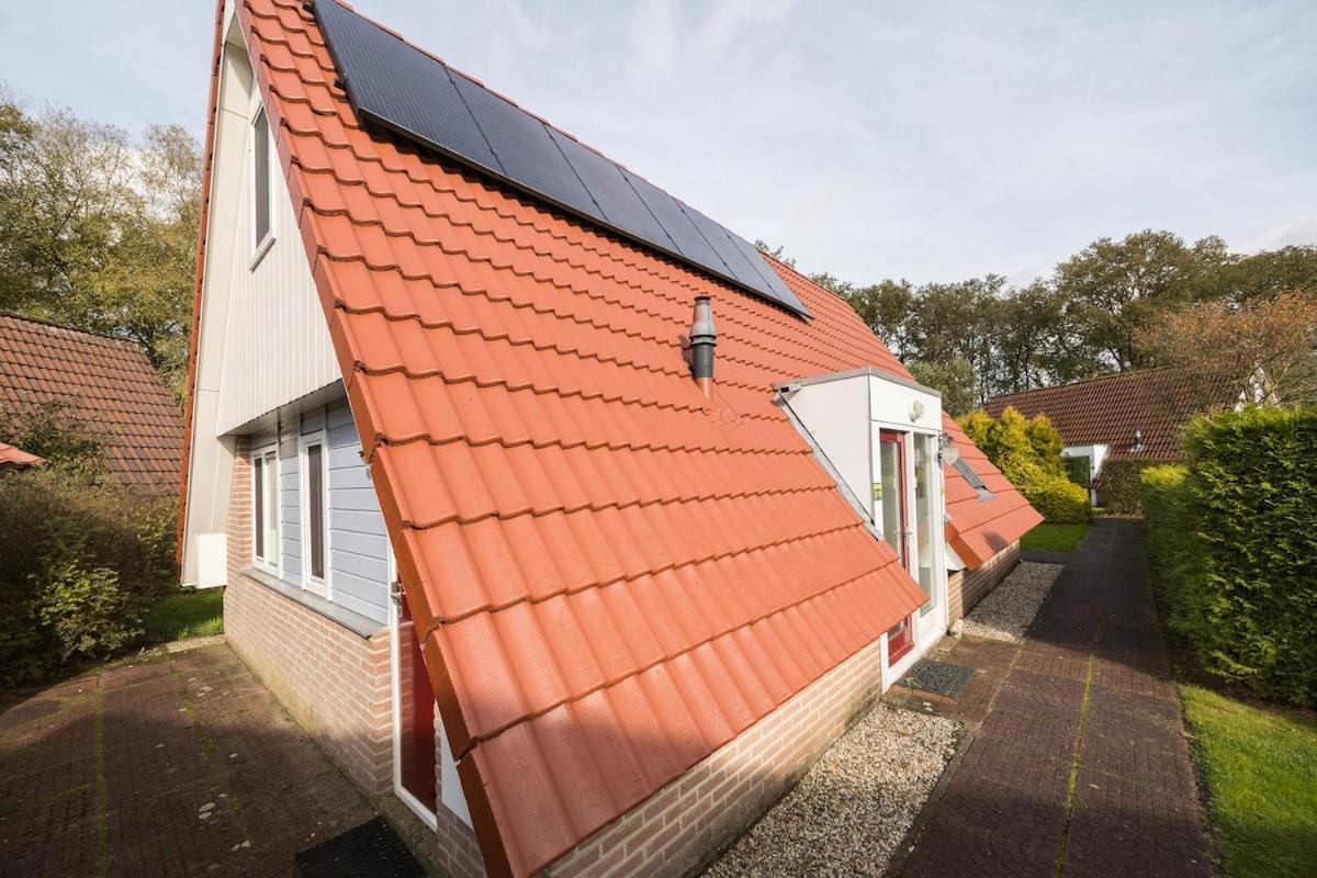 Kleine Zanglijster I Prachtig Huisje Nabij Bosrand Zwiggelte Exteriör bild