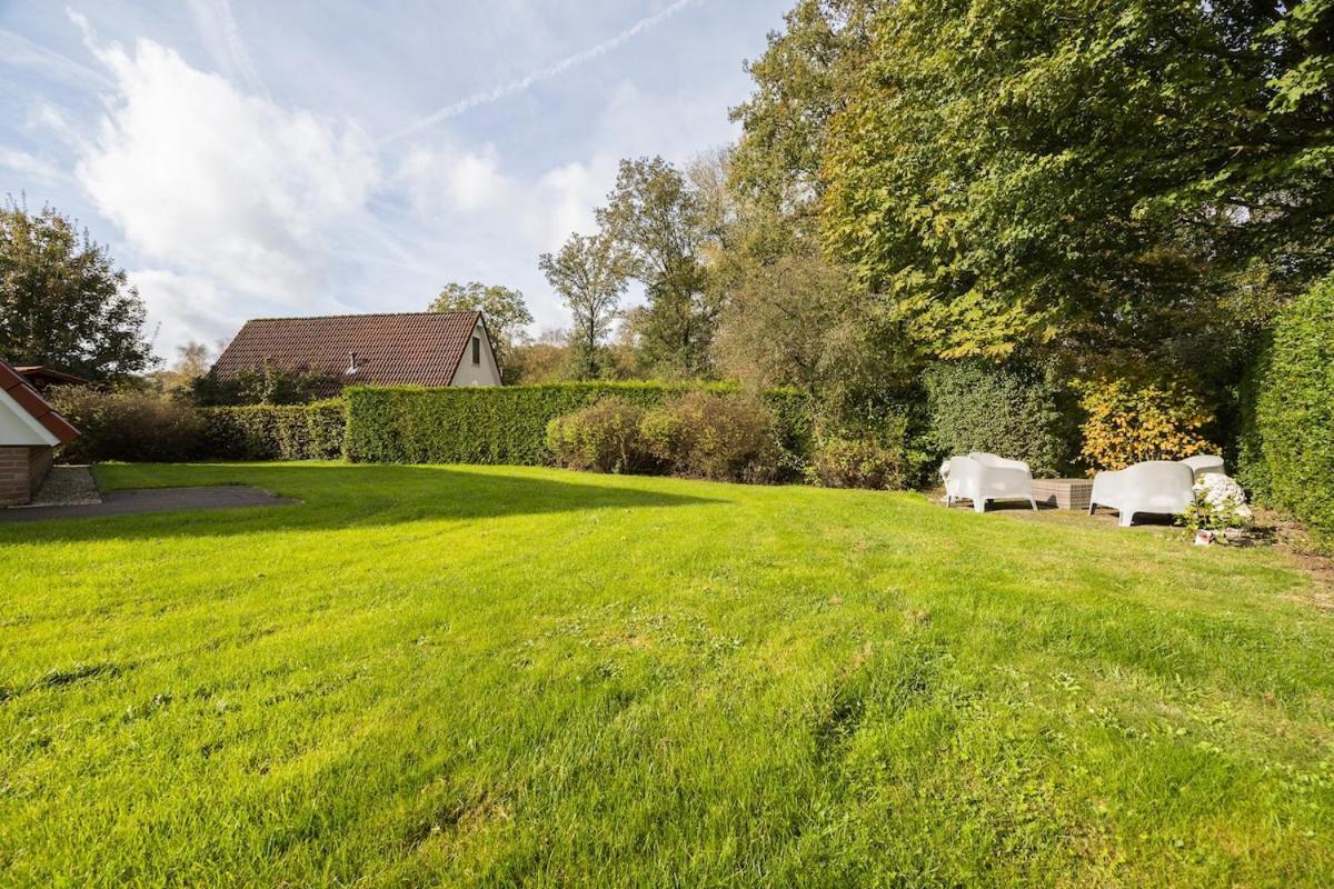 Kleine Zanglijster I Prachtig Huisje Nabij Bosrand Zwiggelte Exteriör bild
